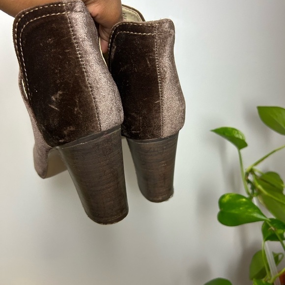 STEVE MADDEN Y2K Velvet High Heel MULES OPEN Toe SANDALS SIZE 8.5 M - Picture 4 of 8